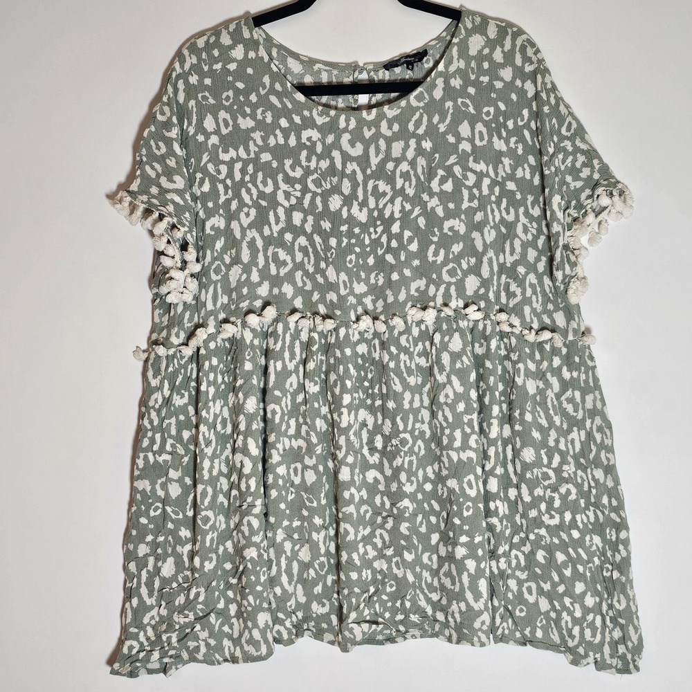 Andree by Unit Top Womens 1X Green Leopard Animal Print Boho Pom Pom Trim Flowy